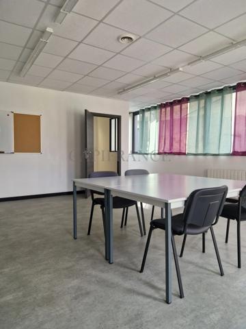 Local/bureau à louer GUINGAMP (22)