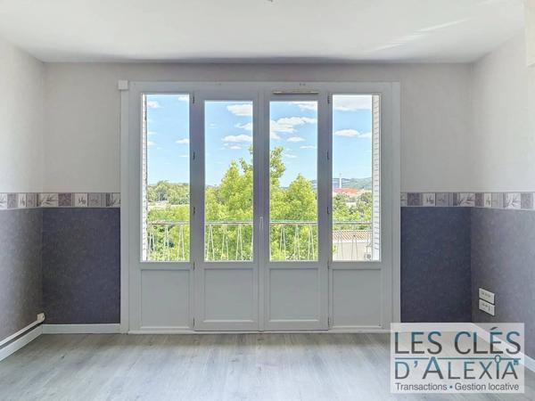 Appartement T3  Givors Canal