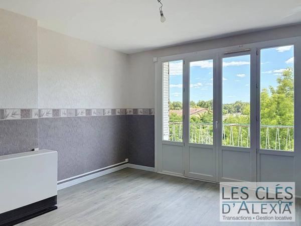 Appartement T3  Givors Canal