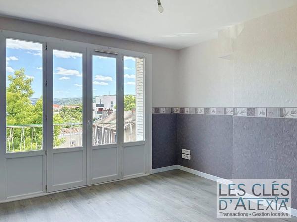 Appartement T3  Givors Canal