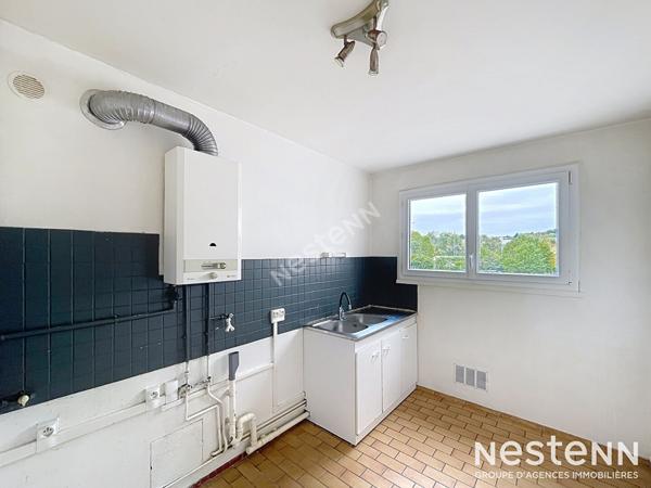 Centre ville Saint-Fargeau-Ponthierry - Appartement 2 chambres avec BALCON, CAVE et BOX à deux pas de toutes les commodités