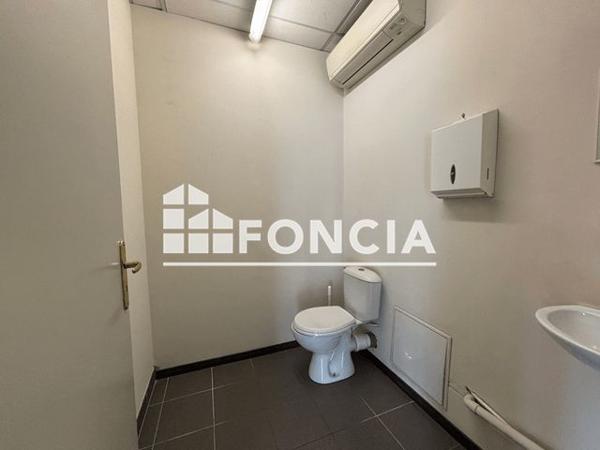 Location Local commercial 6 pièces 105 m² - Grasse 06130