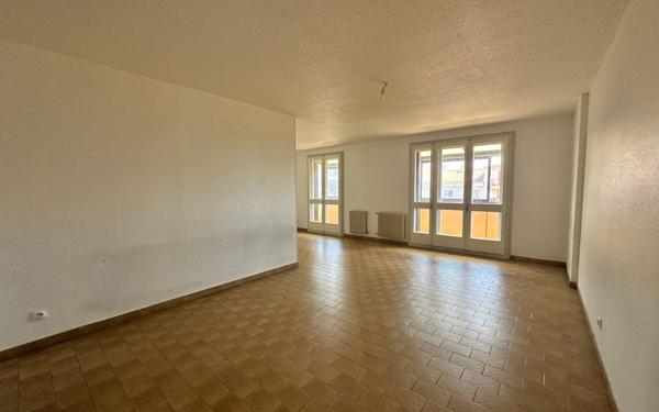 Appartement à louer    4 pièces •  Perpignan