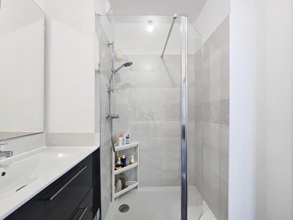 Appartement T3 de 2022 - Balcon - 2 places de stationnement