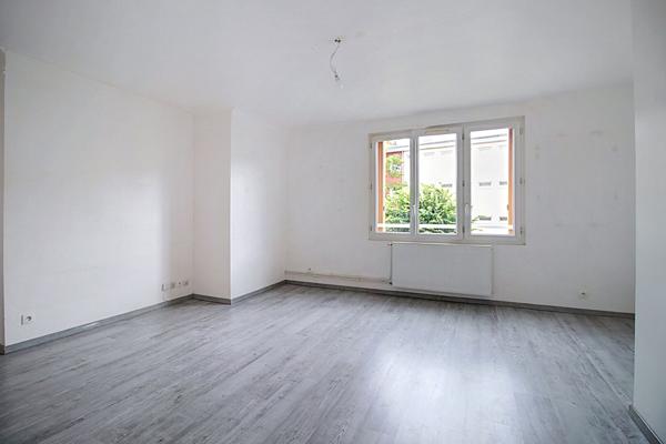 APPARTEMENT RUEIL-MALMAISON MAZURIERES 3 PIECES 2 CHAMBRES DPE D, AVEC BOX.