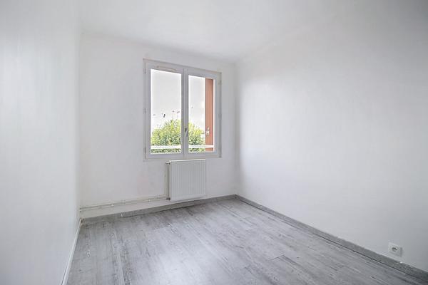 APPARTEMENT RUEIL-MALMAISON MAZURIERES 3 PIECES 2 CHAMBRES DPE D, AVEC BOX.