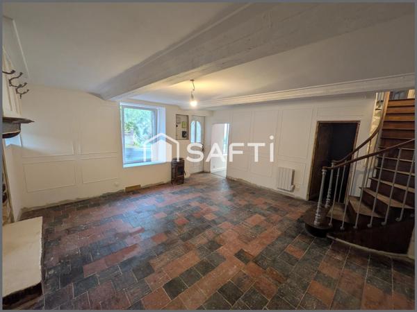 Safti-Benjamin Marcouiller vous propose : Maison 6 pièces.