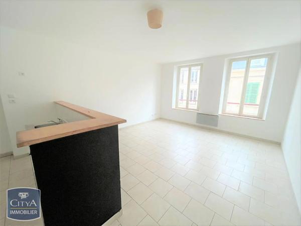 Appartement à louer 2 pièces 57.4m² Laon (02000)