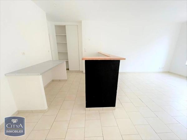 Appartement à louer 2 pièces 57.4m² Laon (02000)