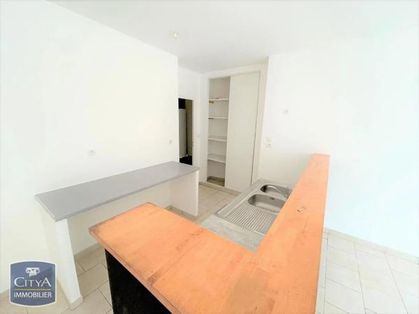 Appartement à louer 2 pièces 57.4m² Laon (02000)