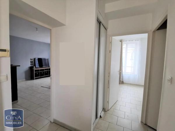 Appartement à louer 2 pièces 57.4m² Laon (02000)