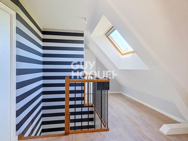 MAISON À VENDRE DE 8 PIÈCES DE 198,70 M²