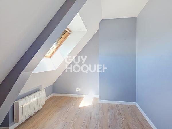 MAISON À VENDRE DE 8 PIÈCES DE 198,70 M²