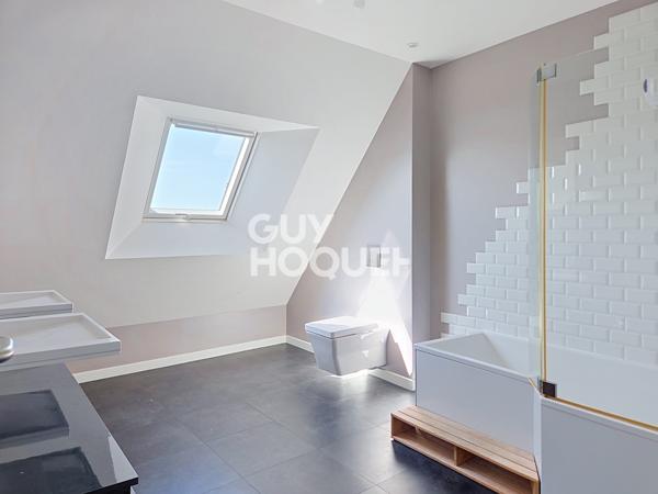 MAISON À VENDRE DE 8 PIÈCES DE 198,70 M²