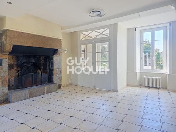 MAISON À VENDRE DE 8 PIÈCES DE 198,70 M²