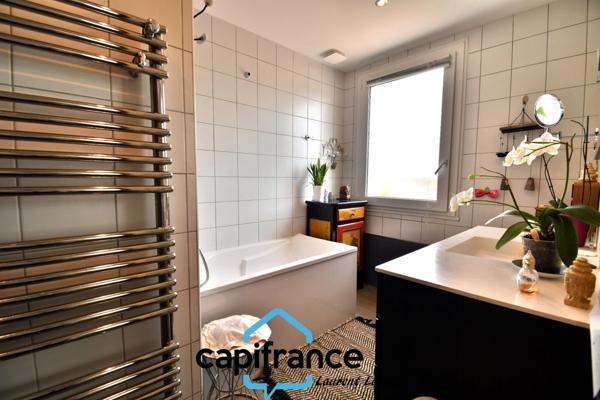 Maison à vendre 8 pièces L'ISLE JOURDAIN (32)