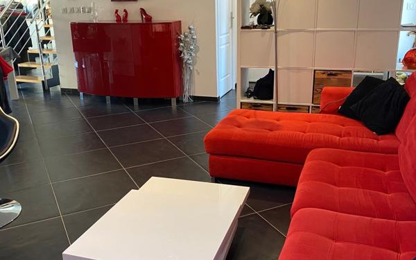 Maison à vendre    5 pièces • 174 m2 Grand-Couronne