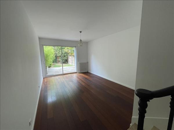 Maison à louer 1 416 € CC LE BOUSCAT 3 p 82 m² DPE C