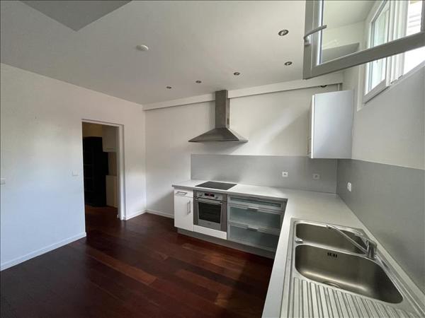 Maison à louer 1 416 € CC LE BOUSCAT 3 p 82 m² DPE C