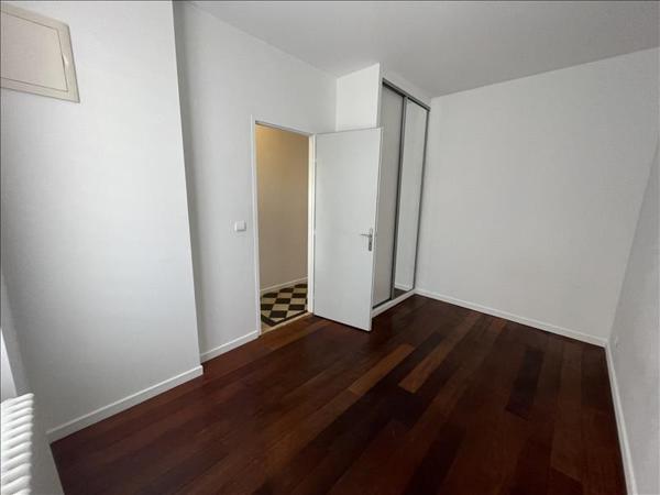 Maison à louer 1 416 € CC LE BOUSCAT 3 p 82 m² DPE C