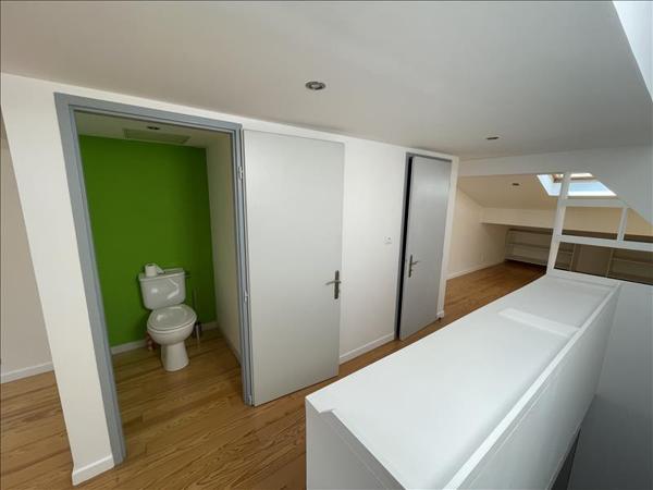 Maison à louer 1 416 € CC LE BOUSCAT 3 p 82 m² DPE C