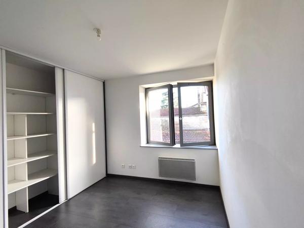 Appartement au premier étage avec trois chambres et jardin