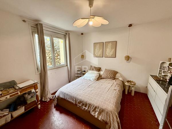 EXCLUSIVITE - Septèmes les Vallons - Maison T4  et 2 logements indépendants /  Investissement locatif