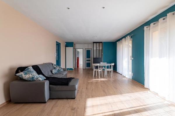 Maison à louer 1 230 € CC Pons 5 p 120 m² DPE D