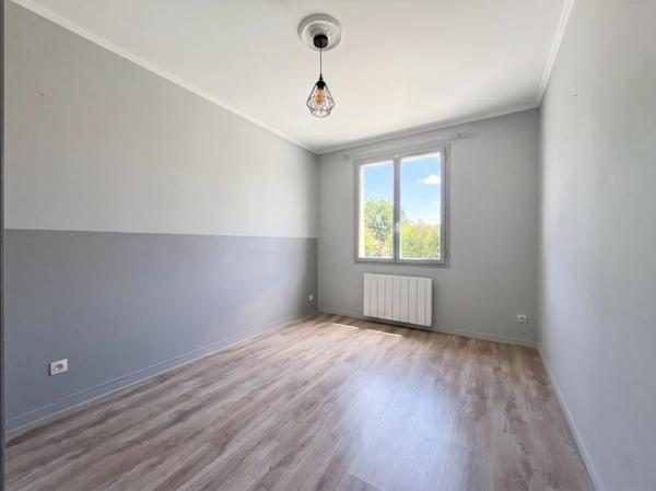 Maison à louer 1 230 € CC Pons 5 p 120 m² DPE D