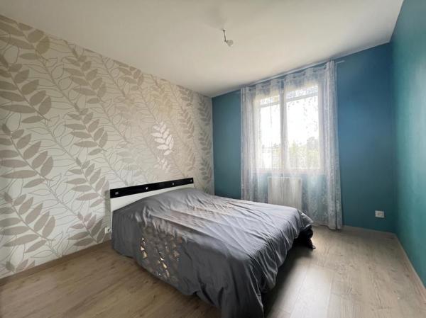 Maison à louer 1 230 € CC Pons 5 p 120 m² DPE D