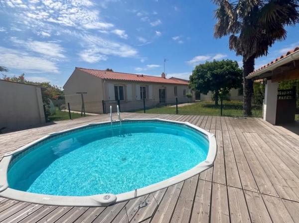 Maison à louer 1 230 € CC Pons 5 p 120 m² DPE D