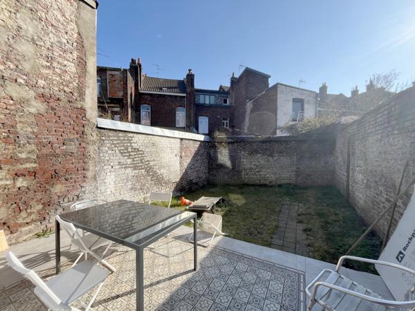 LILLE FIVE - CHAMBRE MEUBLE