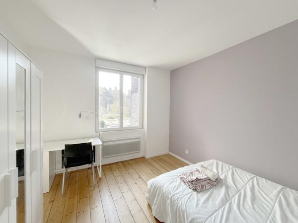 LILLE FIVE - CHAMBRE MEUBLE