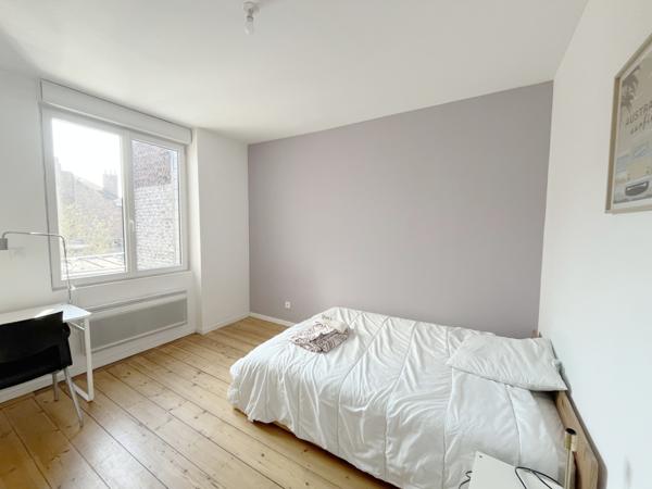 LILLE FIVE - CHAMBRE MEUBLE
