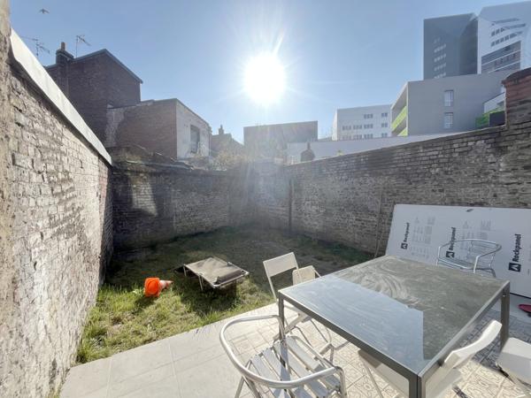 LILLE FIVE - CHAMBRE MEUBLE