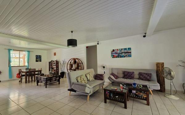 Maison à vendre    3 pièces •  Macouria