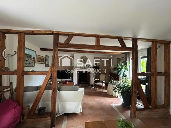 Maison principale avec jardin plus maison pour étudiants