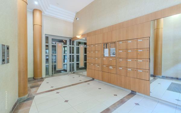 Appartement à vendre    2 pièces • 48 m2 Rosny-sous-Bois