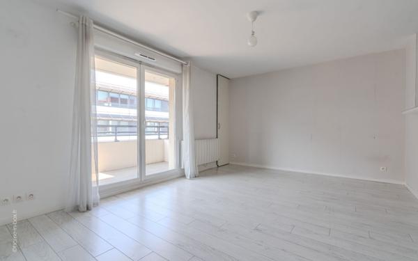 Appartement à vendre    2 pièces • 48 m2 Rosny-sous-Bois