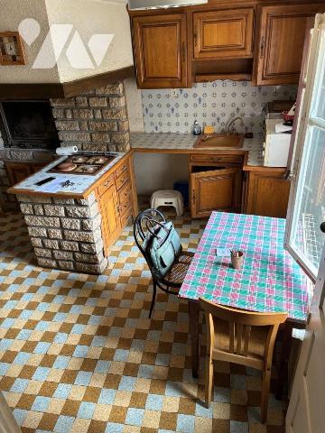 🏡 À vendre ? Maison de village avec terrasse à Brusque (Aveyron)

Située dans la part...