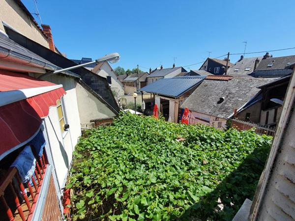 Immeuble de Rapport  Rendement Exceptionnel à Bourges (18000)  Proche Centre-Ville !