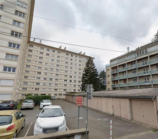 Garage - Parking à louer à Le Mans dans la Sarthe (72000), ref : LS120-72010