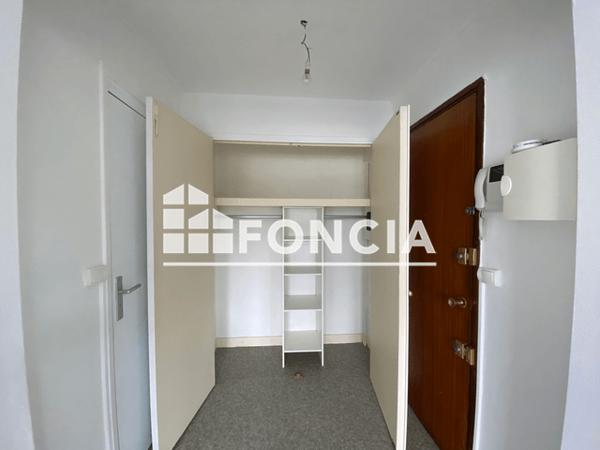 Location Studio 26.06 m² - 40 AVENUE LECLERC Charleville Mezieres 08000
