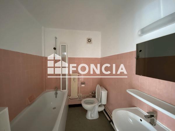 Location Studio 26.06 m² - 40 AVENUE LECLERC Charleville Mezieres 08000