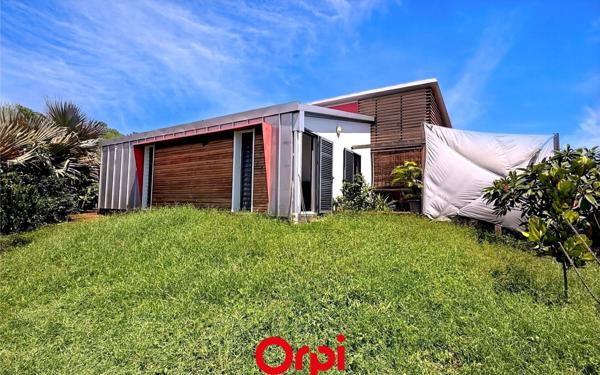 Maison à vendre    4 pièces •  Saint-Leu