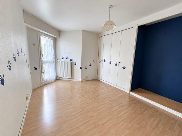 APPARTEMENT 86 M² HAB + GARAGE ET CAVE