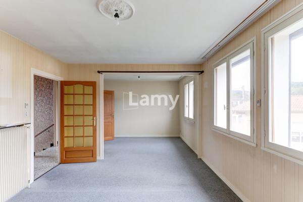 Maison individuelle avec 4 chambres