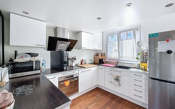 Maison à vendre    5 pièces • 84 m2 Voisins-le-Bretonneux