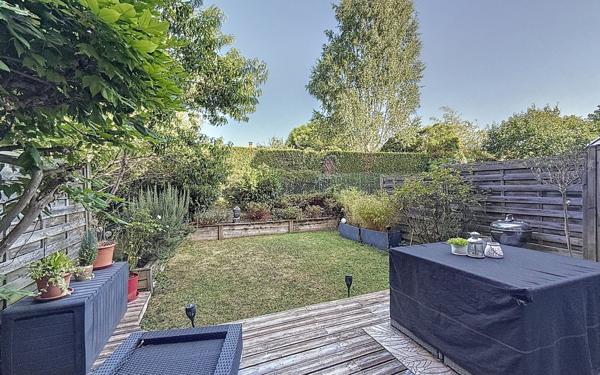 Maison à vendre    5 pièces • 84 m2 Voisins-le-Bretonneux