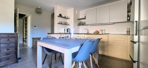 Aix-en-Provence , bel appartement de Type 3 offrant 63 m² (2015) ascenseur, terrasse 17 m², parking.
